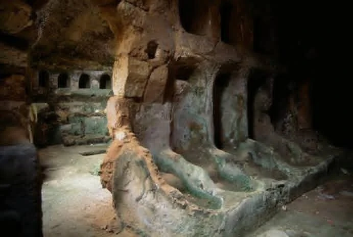 الحمامات الإغريقية